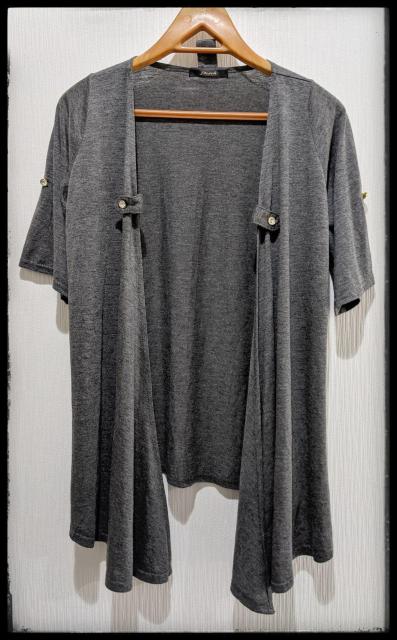 ★Dosch★ドスチ★dosch★半袖★カーディガン★灰色★Mサイズ★部屋着★まとめ買い歓迎★ < ブランド  ★Dosch★ドスチ★dosch★半袖★カーディガン★灰色★Mサイズ★部屋着★まとめ買い歓迎★ < ブランドの