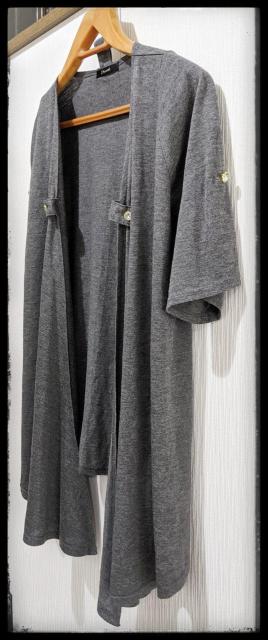 ★Dosch★ドスチ★dosch★半袖★カーディガン★灰色★Mサイズ★部屋着★まとめ買い歓迎★ < ブランド  ★Dosch★ドスチ★dosch★半袖★カーディガン★灰色★Mサイズ★部屋着★まとめ買い歓迎★ < ブランドの