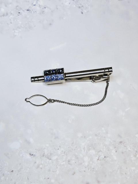 (56) 新品 ラインストーン 青×水色 ネクタイピン クリップ 定価¥2,980 < 男性ファッション (56) 新品 ラインストーン 青×水色 ネクタイピン クリップ 定価¥2,980 < 男性ファッションの