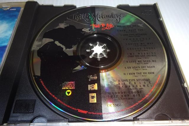 ZbgEfXTrue To Life(A)2270~  CD/DVD/rfI 