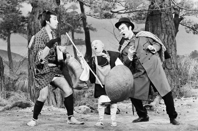 ☆☆てなもんや三度笠☆爆笑傑作集☆DVD-BOX 5枚組 < CD/DVD/ビデオ  ☆☆てなもんや三度笠☆爆笑傑作集☆DVD-BOX 5枚組 < CD/DVD/ビデオの