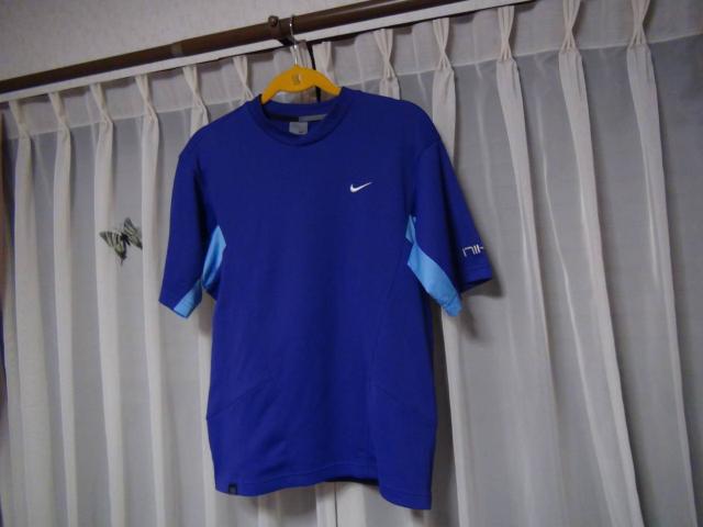 ナイキのTシャツ(S) !。 < ブランド ナイキのTシャツ(S) !。 < ブランドの