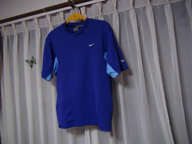 ナイキのTシャツ(S) !。 < ブランド ナイキのTシャツ(S) !。 < ブランドの