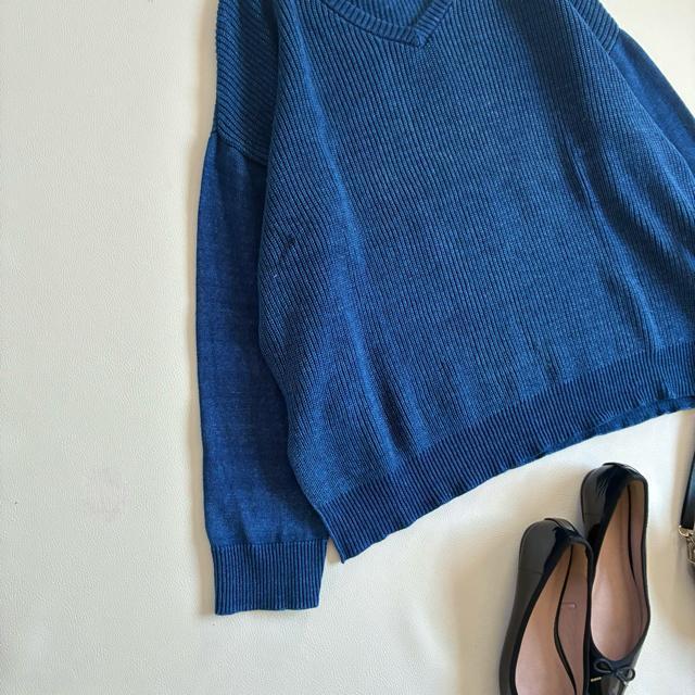 ◆極美品◆socolla◆ウォッシュデニム風Vネックニット◆ネイビー◆ゆったり◆ < 女性ファッション  ◆極美品◆socolla◆ウォッシュデニム風Vネックニット◆ネイビー◆ゆったり◆ < 女性ファッションの