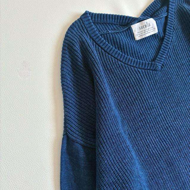 ◆極美品◆socolla◆ウォッシュデニム風Vネックニット◆ネイビー◆ゆったり◆ < 女性ファッション  ◆極美品◆socolla◆ウォッシュデニム風Vネックニット◆ネイビー◆ゆったり◆ < 女性ファッションの