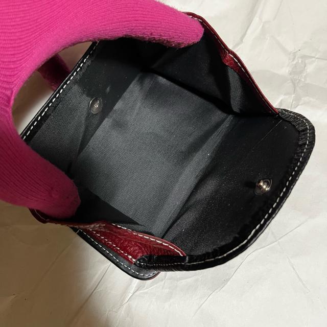 A【ノーブランド扱い】 レザー / 二つ折り財布(小銭入れあり) < 女性ファッション A【ノーブランド扱い】 レザー / 二つ折り財布(小銭入れあり) < 女性ファッションの