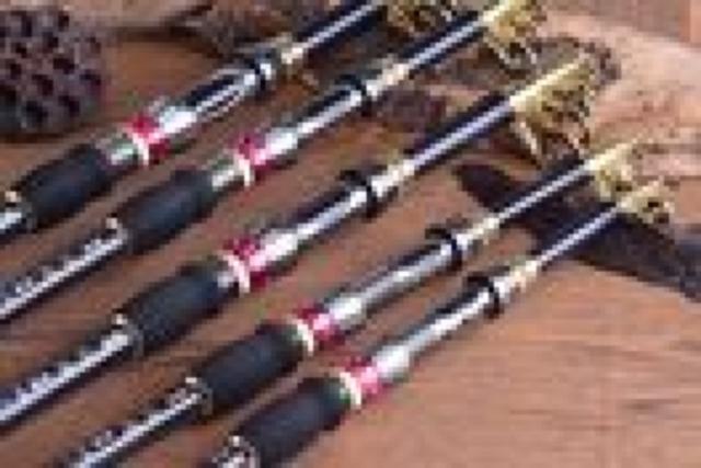 新品 超硬・軽量 カーボンロッド 2.7m  釣竿  海釣り < レジャー/スポーツ  新品 超硬・軽量 カーボンロッド 2.7m  釣竿  海釣り < レジャー/スポーツの