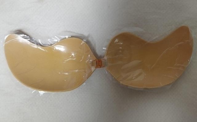 軽い ヌーブラ シリコンブラ フリーサイズ アウターにひびかずストラップレス < 女性ファッション  軽い ヌーブラ シリコンブラ フリーサイズ アウターにひびかずストラップレス < 女性ファッションの