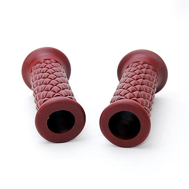 キルティング柄 ラバーハンドルグリップ ダークブラウン 貫通式 バイク ラバーグリップ カスタム ハンドル ハンドルグリップ < 自動車/バイク キルティング柄 ラバーハンドルグリップ ダークブラウン 貫通式 バイク ラバーグリップ カスタム ハンドル ハンドルグリップ < 自動車/バイク