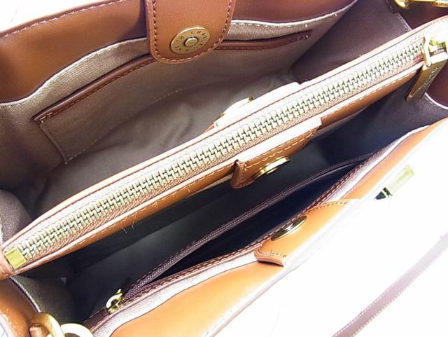 ���K�ɔ��i CHARLES & KEITH �`���[���Y���L�[�X�{�v�X�G�[�h�~���U�[���|���E���^��2WAY�n���h���V�����_�[�o�b�O �� �u�����h�� 