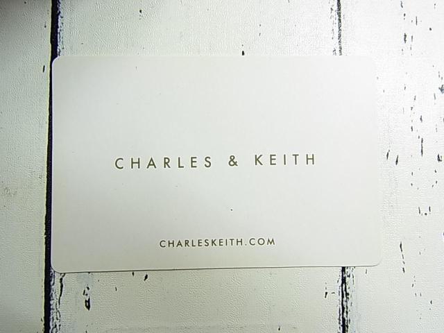 ���K�ɔ��i CHARLES & KEITH �`���[���Y���L�[�X�{�v�X�G�[�h�~���U�[���|���E���^��2WAY�n���h���V�����_�[�o�b�O �� �u�����h�� 