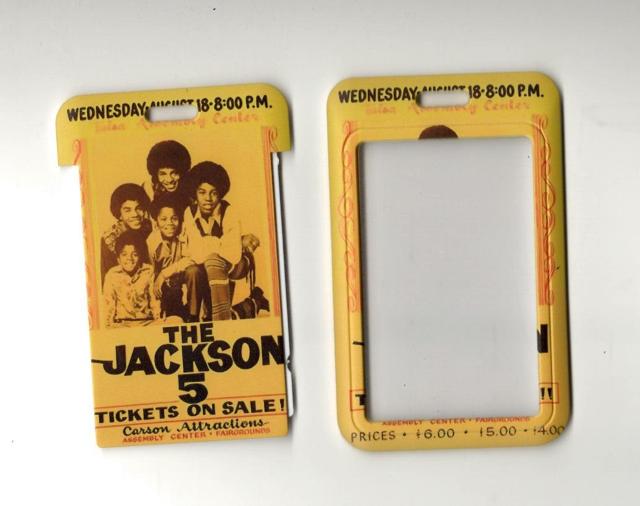 新品 ジャクソン5 IDカードホルダーケース ネックストラップ付き ICカードケース マイケル・ジャクソン < タレントグッズ 新品 ジャクソン5 IDカードホルダーケース ネックストラップ付き ICカードケース マイケル・ジャクソン < タレントグッズの