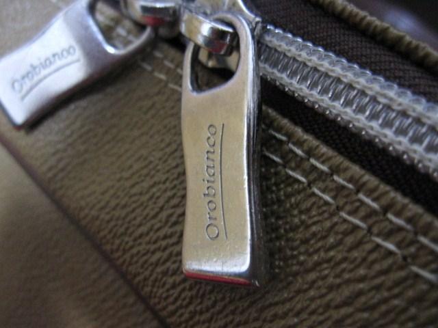 □オロビアンコ ショルダーバッグ/ビジネスバッグ/レザー・ベージュ☆定価68000円 < 男性ファッション □オロビアンコ ショルダーバッグ/ビジネスバッグ/レザー・ベージュ☆定価68000円 < 男性ファッションの