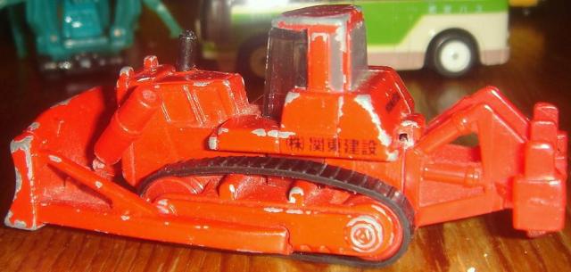 トミカ TOMICA No.114 コマツ ブルドーザ D375A-2 ミニカー < ホビー  トミカ TOMICA No.114 コマツ ブルドーザ D375A-2 ミニカー < ホビーの