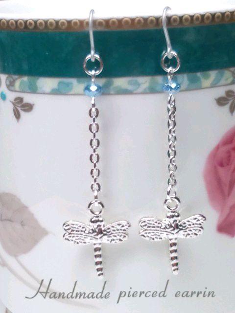 ニッケルトンボ&サファイアスワロ樹脂フック☆ < 女性アクセサリー/時計  ニッケルトンボ&サファイアスワロ樹脂フック☆  < 女性アクセサリー/時計の