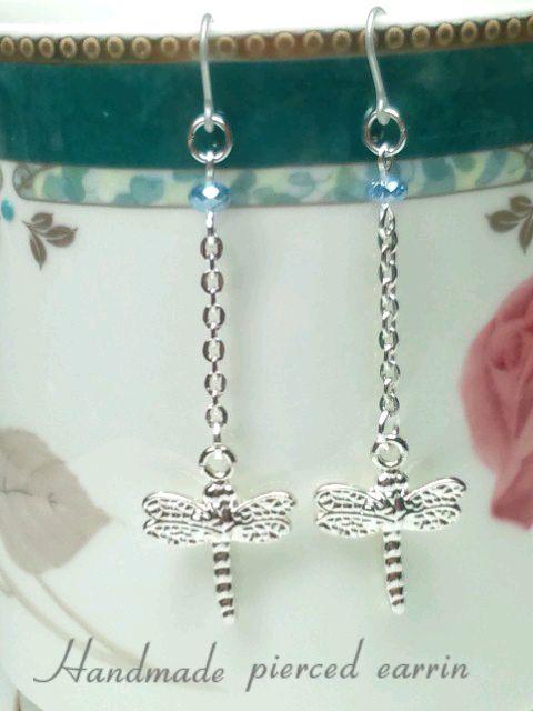 ニッケルトンボ&サファイアスワロ樹脂フック☆ < 女性アクセサリー/時計  ニッケルトンボ&サファイアスワロ樹脂フック☆ < 女性アクセサリー/時計の