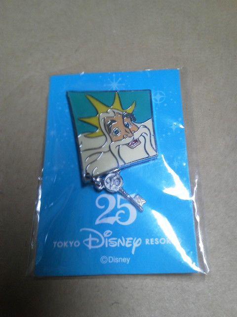 TOKYO ディズニーリゾート 25周年 非売品 ピンバッチ < 女性ファッション  TOKYO ディズニーリゾート 25周年 非売品 ピンバッチ  < 女性ファッションの