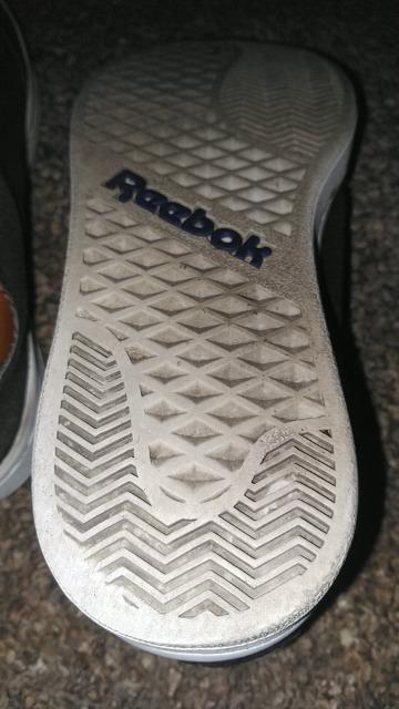 ローカットスニーカー Reebok リーボック 24.5cm 黒 < 女性ファッション  ローカットスニーカー Reebok リーボック 24.5cm 黒 < 女性ファッションの