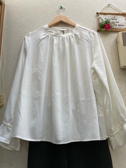 3L新品しまむら白ブラウス&黒ロングジレセットアップ < 女性ファッション  3L新品しまむら白ブラウス&黒ロングジレセットアップ < 女性ファッションの