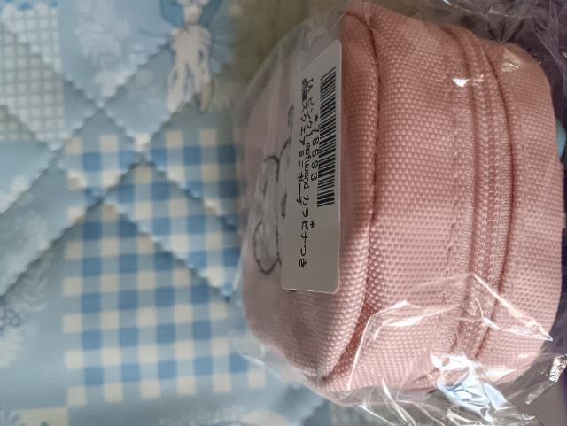 モフサンド、カラナビつき刺繍スクエアミニポーチ、ピンク < 女性ファッション モフサンド、カラナビつき刺繍スクエアミニポーチ、ピンク < 女性ファッションの