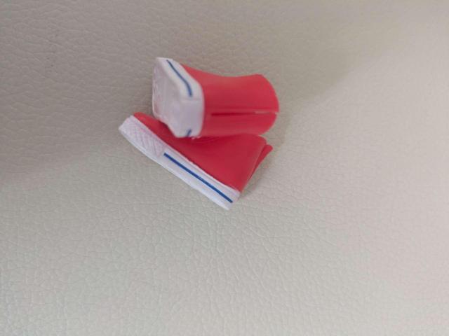 リカちゃん ブライス ドール用 スニーカー 赤 ハイカット 靴 小物 着せ替え < おもちゃ リカちゃん ブライス ドール用 スニーカー 赤 ハイカット 靴 小物 着せ替え < おもちゃの