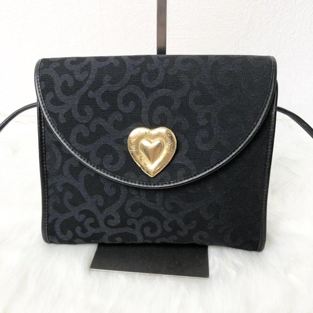 【希少】Yves Saint Laurent ショルダーバッグ 唐草模様 アラベスク ビッグ ハート モチーフ < ブランド 【希少】Yves Saint Laurent ショルダーバッグ 唐草模様 アラベスク ビッグ ハート モチーフ < ブランドの