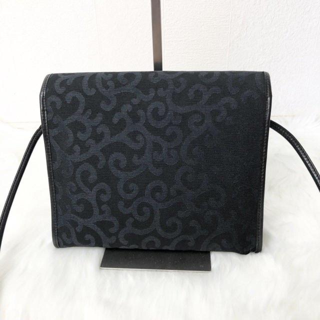 【希少】Yves Saint Laurent ショルダーバッグ 唐草模様 アラベスク ビッグ ハート モチーフ < ブランド 【希少】Yves Saint Laurent ショルダーバッグ 唐草模様 アラベスク ビッグ ハート モチーフ < ブランドの
