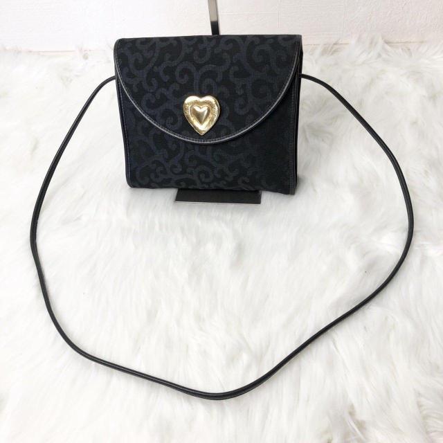 【希少】Yves Saint Laurent ショルダーバッグ 唐草模様 アラベスク ビッグ ハート モチーフ < ブランド 【希少】Yves Saint Laurent ショルダーバッグ 唐草模様 アラベスク ビッグ ハート モチーフ < ブランドの