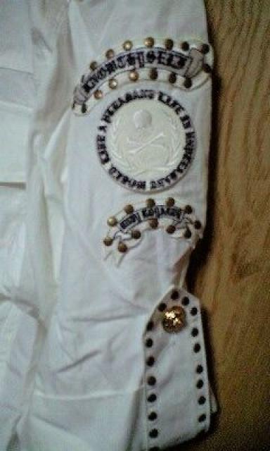 新品ロエン エンブレムスカルワッペンレイヤードシャツ46 < ブランド  新品ロエン エンブレムスカルワッペンレイヤードシャツ46 < ブランドの