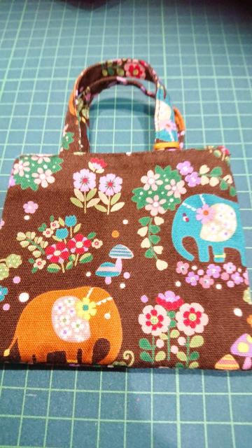 ハンドメイド プチ手提げ(ぞう) < 女性ファッション  ハンドメイド プチ手提げ(ぞう) < 女性ファッションの