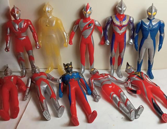 ウルトラシリーズ10体バンダイソフビ人形 < ホビー ウルトラシリーズ10体バンダイソフビ人形 < ホビーの