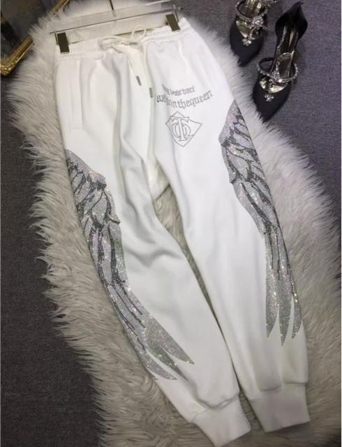 裏起毛 キラキララインストーン 天使の羽柄 トレーナーパンツ ホワイト 大きいサイズ < 女性ファッション 裏起毛 キラキララインストーン 天使の羽柄 トレーナーパンツ ホワイト 大きいサイズ < 女性ファッションの