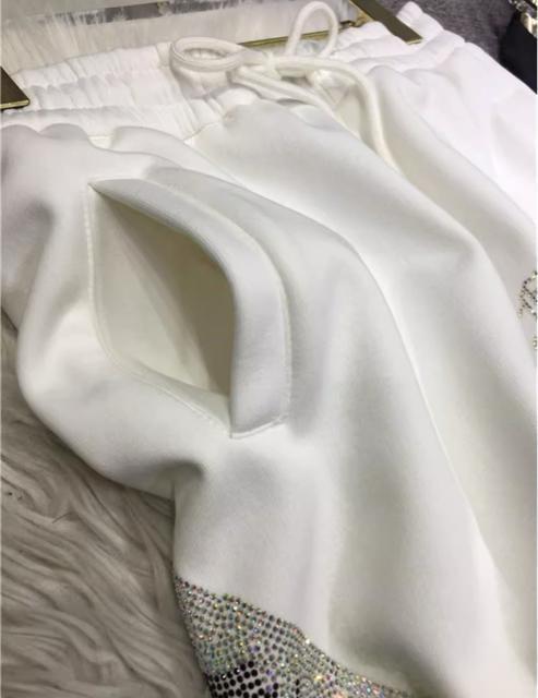 裏起毛 キラキララインストーン 天使の羽柄 トレーナーパンツ ホワイト 大きいサイズ < 女性ファッション 裏起毛 キラキララインストーン 天使の羽柄 トレーナーパンツ ホワイト 大きいサイズ < 女性ファッションの