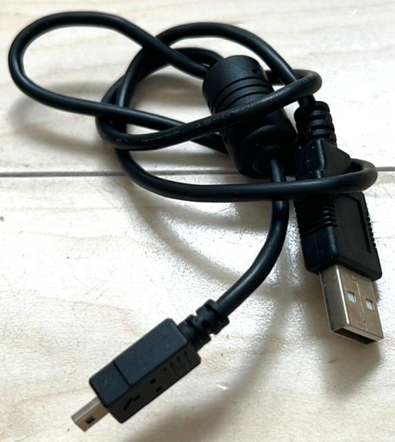 なんだかよくわかんない線いろいろ < 家電/AV なんだかよくわかんない線いろいろ < 家電/AVの