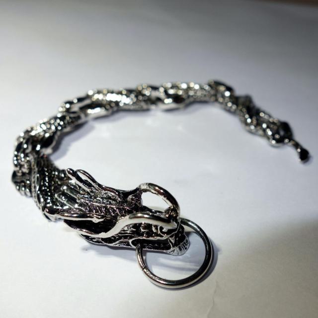 ドラゴン 竜 龍 ブレスレット アクセサリー シルバー色 銀色 メンズ < 男性アクセサリー/時計  ドラゴン 竜 龍 ブレスレット アクセサリー シルバー色 銀色 メンズ < 男性アクセサリー/時計の