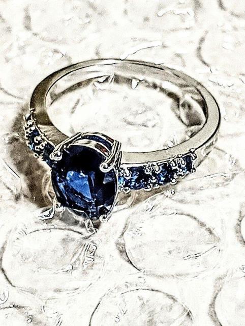 海外輸入宝石 青玉ブルーサファイアリングsize15号 < 女性アクセサリー/時計  海外輸入宝石 青玉ブルーサファイアリングsize15号 < 女性アクセサリー/時計の