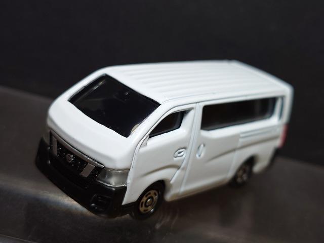 ★赤箱トミカ105★日産NV350キャラバン★ < ホビー  ★赤箱トミカ105★日産NV350キャラバン★ < ホビーの