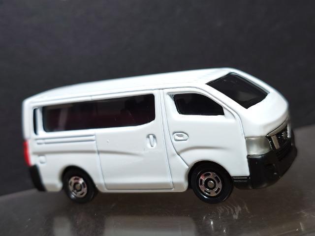 ★赤箱トミカ105★日産NV350キャラバン★ < ホビー  ★赤箱トミカ105★日産NV350キャラバン★ < ホビーの