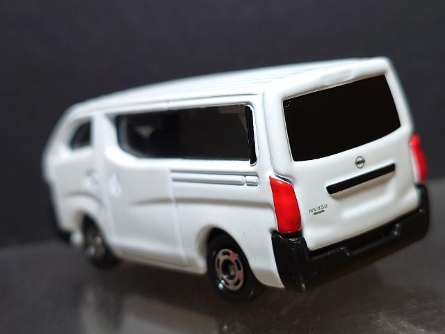 ★赤箱トミカ105★日産NV350キャラバン★ < ホビー  ★赤箱トミカ105★日産NV350キャラバン★ < ホビーの