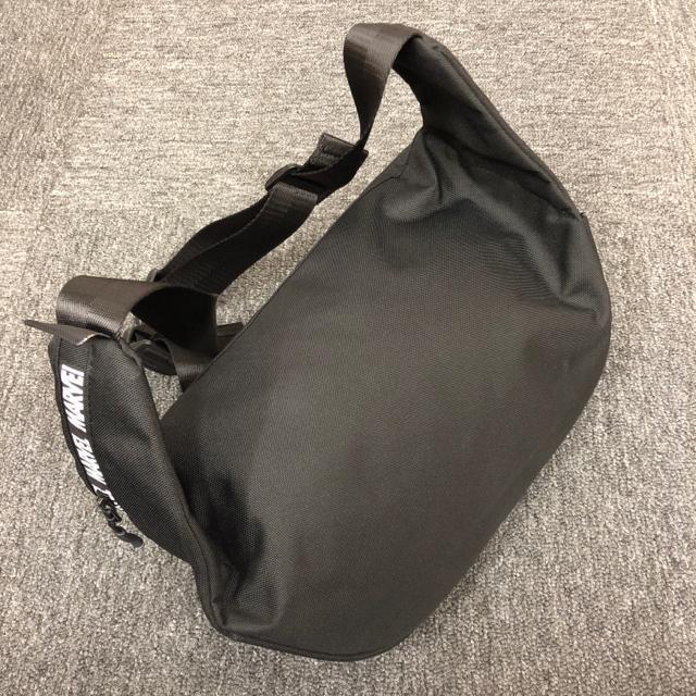 即決 MARVEL マーベル CORDURA ボディバッグ ブラック < アニメ/コミック/キャラクター  即決 MARVEL マーベル CORDURA ボディバッグ ブラック < アニメ/コミック/キャラクターの