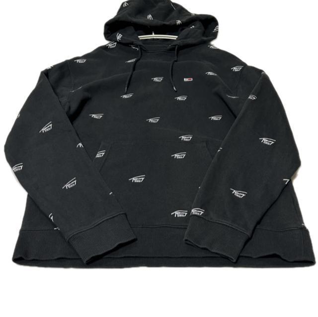 TOMMY JEANS トミージーンズ 総ロゴプリントパーカー M ブラック < ブランド  TOMMY JEANS トミージーンズ 総ロゴプリントパーカー M ブラック < ブランドの