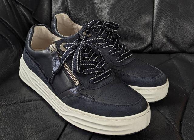 ■Gabor■ガボール■レースアップスニーカー/レザーシューズ/スエード&レザー/シューズ/ネイビー/表記サイズ5/24.5 < ブランド ■Gabor■ガボール■レースアップスニーカー/レザーシューズ/スエード&レザー/シューズ/ネイビー/表記サイズ5/24.5 < ブランドの