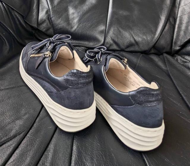 ■Gabor■ガボール■レースアップスニーカー/レザーシューズ/スエード&レザー/シューズ/ネイビー/表記サイズ5/24.5 < ブランド ■Gabor■ガボール■レースアップスニーカー/レザーシューズ/スエード&レザー/シューズ/ネイビー/表記サイズ5/24.5 < ブランドの