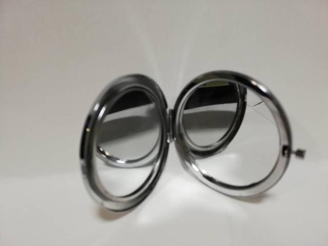 サンリオ キキ&ララ コンパクト鏡 < 女性ファッション サンリオ キキ&ララ コンパクト鏡 < 女性ファッションの