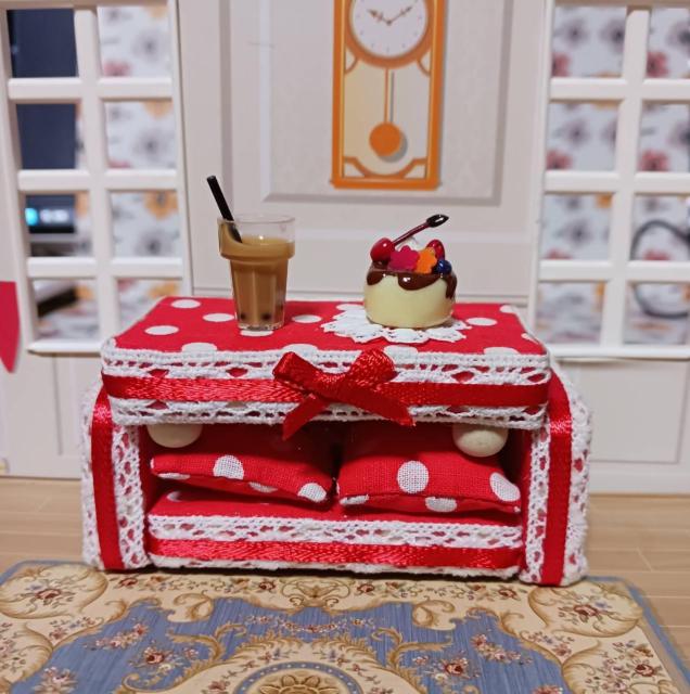 �ԂƔ��̐��ʖ͗l�~�j�`���A�\�t�@�P�[�L�E�p�s�I�J�@6�Z�b�g �� �z�r�[�� 