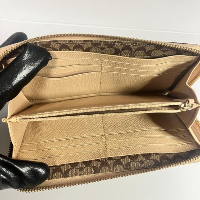 COACH コーチ ラウンドファスナー 長財布 ベージュ レディース < ブランド COACH コーチ ラウンドファスナー 長財布 ベージュ レディース < ブランドの