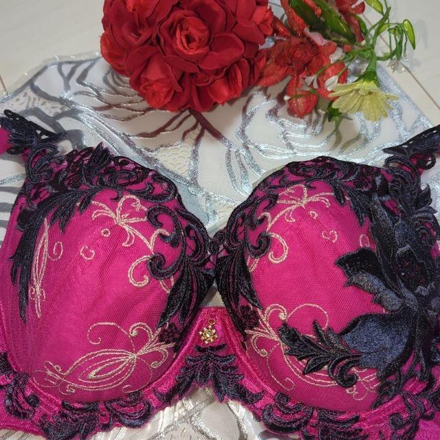 Wacoal/ワコール/salute/サルート/店舗限定/78G/歌舞伎/G65&ソングTバックショーツ/VI/稀少サイズ < 女性ファッション  Wacoal/ワコール/salute/サルート/店舗限定/78G/歌舞伎/G65&ソングTバックショーツ/VI/稀少サイズ < 女性ファッションの