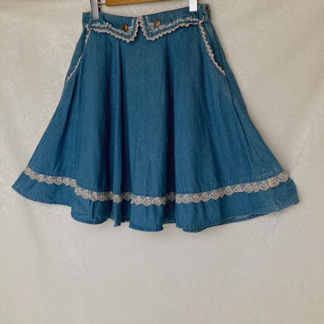 axes femme アクシーズ デニム フレア ひざ上 スカート レース付 M N2m < ブランド  axes femme アクシーズ デニム フレア ひざ上 スカート レース付 M N2m < ブランドの