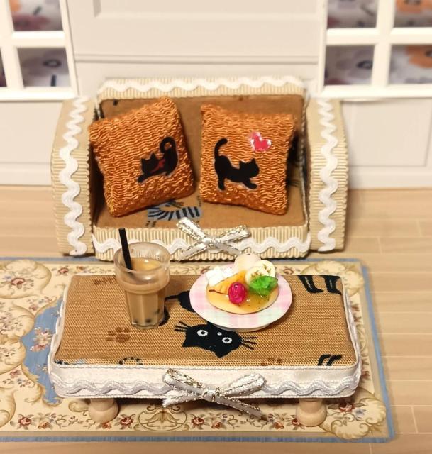 �L�f�U�C���̃~�j�`���A�\�t�@�|��������P�[�L�E�p�s�I�J6�_�Z�b�g  �� �z�r�[�� 