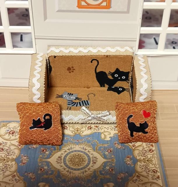 �L�f�U�C���̃~�j�`���A�\�t�@�|��������P�[�L�E�p�s�I�J6�_�Z�b�g �� �z�r�[�� 